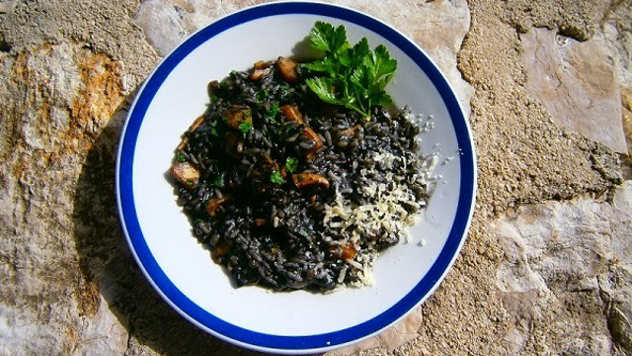 Crni rižoto od sipa - foto: Ana Marija Barić