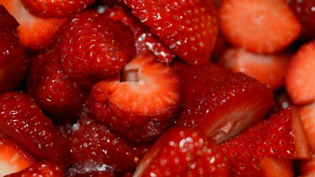 Voće i povrće iz uvoza obara cene domaćem  - © Pixabay