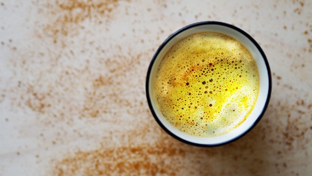 Zlatno mleko sa kurkumom - © Pixabay